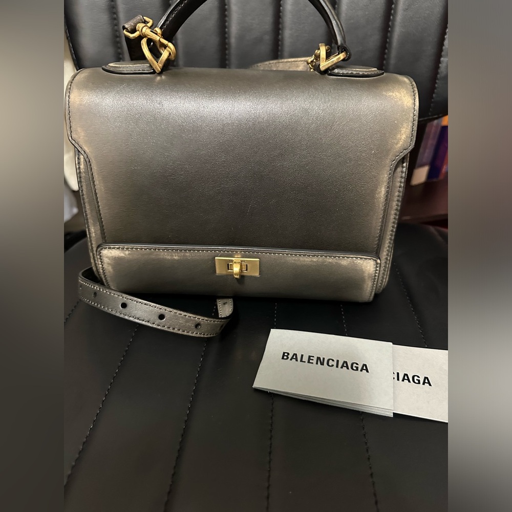 Balenciaga Medium Too Handle Bag in Calfskin Leather